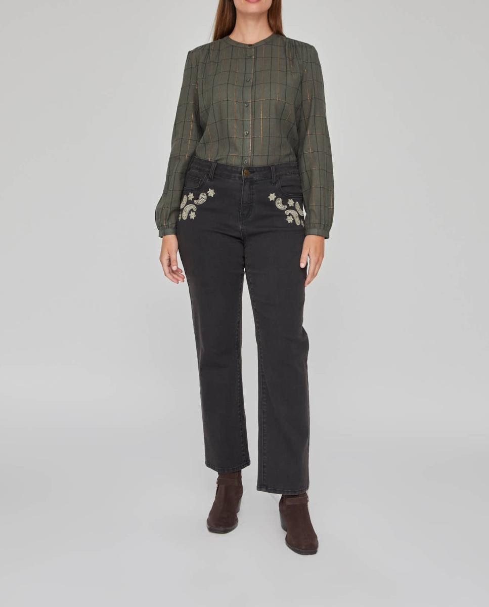 Imagen 0 de Pantalon denim bordado paisley en color contraste
