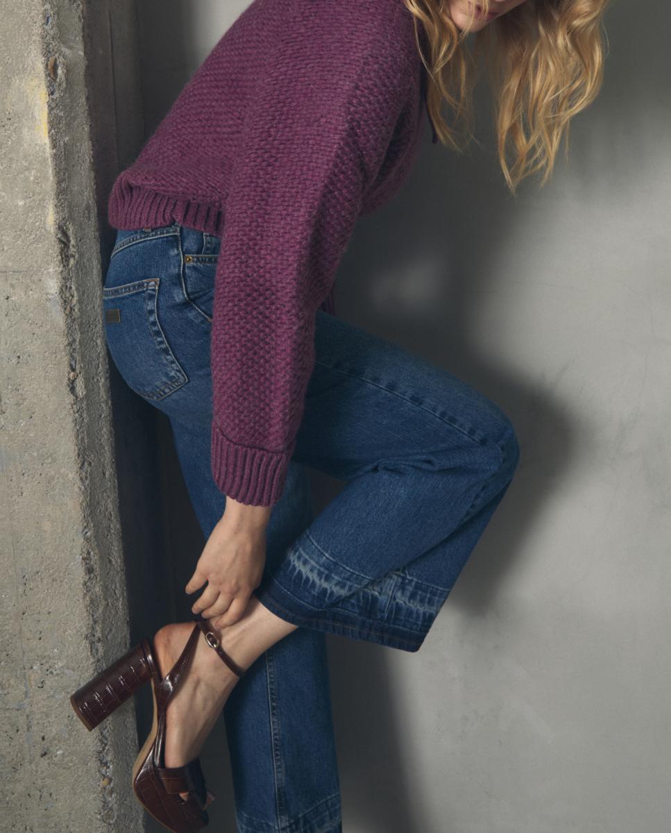 Imagen 0 de Pantalón de mujer campana descolorico