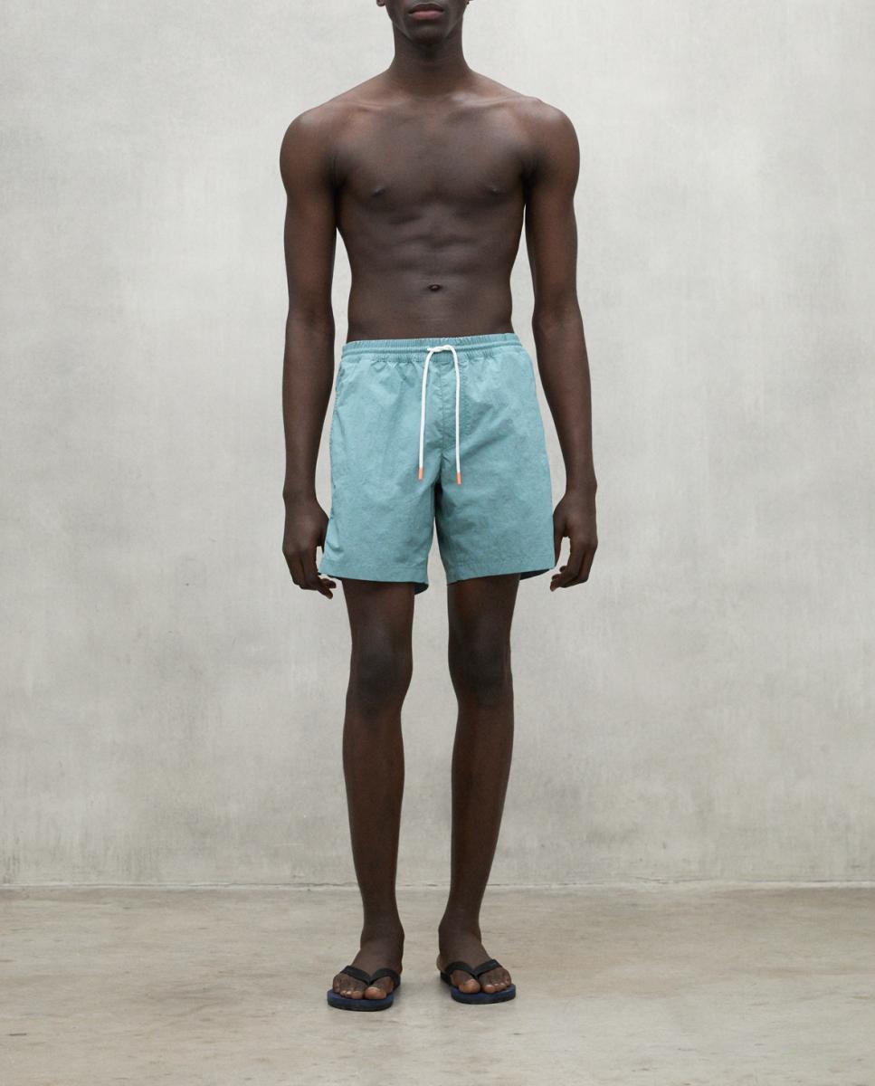 Imagen 0 de El traje de baño Lanai está hecho con un material principal de 100% poliamida reciclada. De esta manera logramos