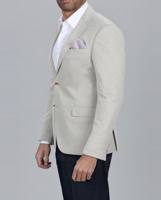 Imagen 0 de Americana de hombre semientallada y dos aberturas en espalda