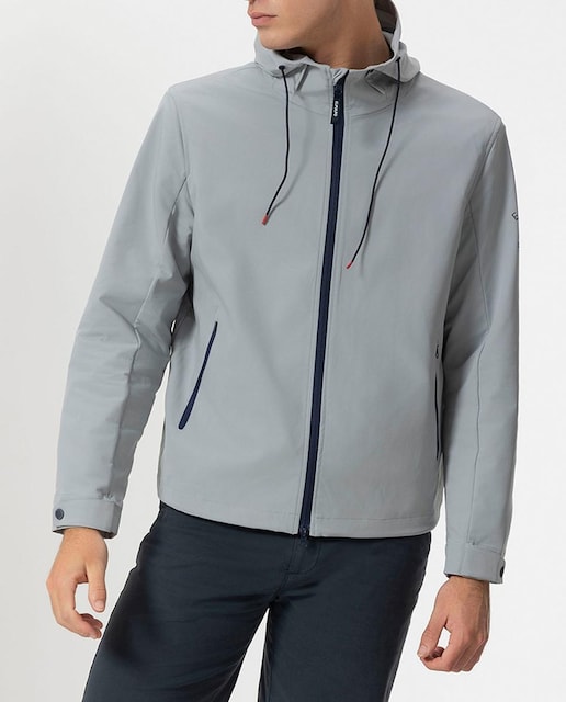 Imagen 0 de Cazadora de hombre con capucha