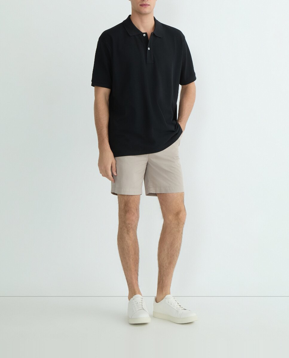 Imagen 0 de Bermuda de hombre tipo chino sin vuelta