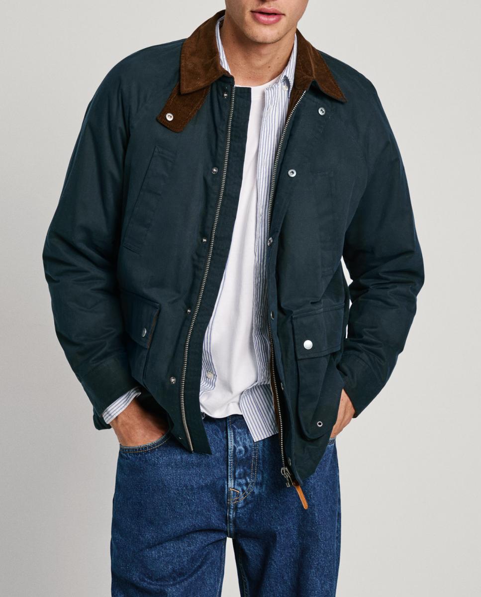 Imagen 0 de Chaqueta de hombre con cuello y puños de pana