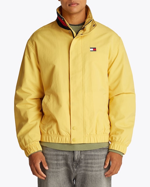 Imagen 0 de Chaqueta de hombre con detalle corporativo en el cuello y fit relaxed