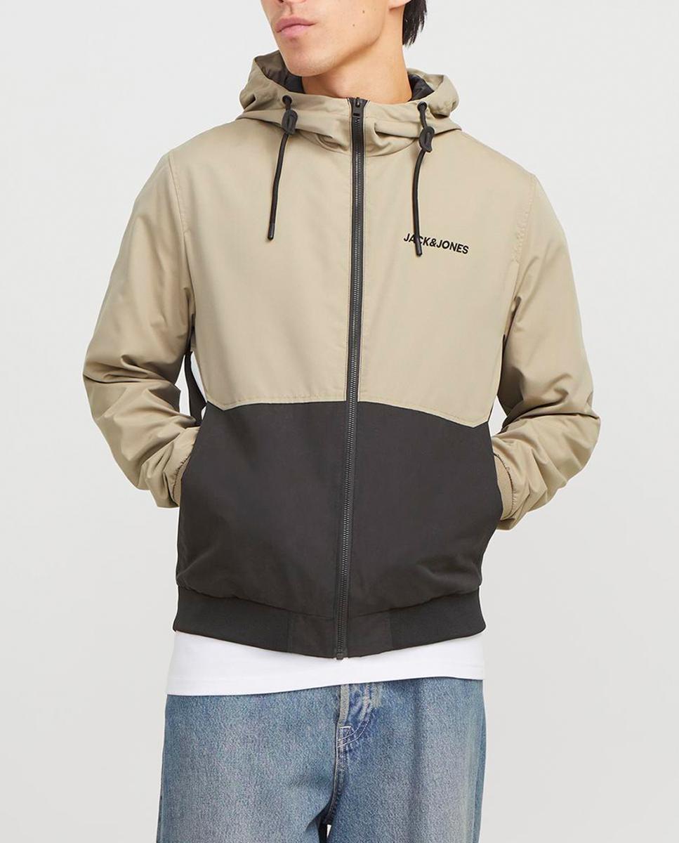 Imagen 0 de Chaqueta bomber de hombre lisa con bolsillos y cremallera