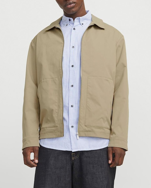 Imagen 0 de Chaqueta ligera con bolsillos delanteros y cierre con cremallera para hombre