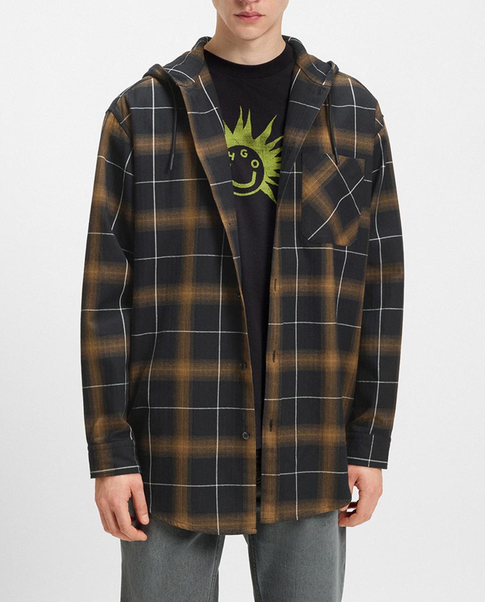 Imagen 0 de Camisa manga larga con capucha de hombre.