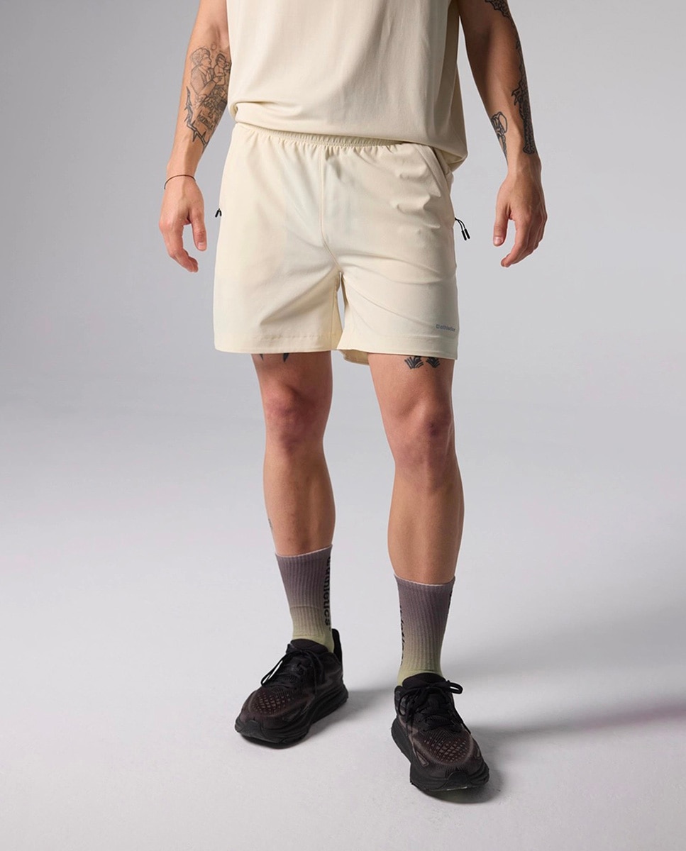 Imagen 0 de Pantalón deportivo corto fabricado con poliéster y elastano de hombre