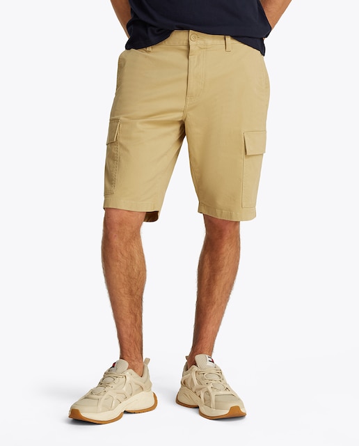 Imagen 0 de Pantalón corto de hombre estilo cargo y fit slim