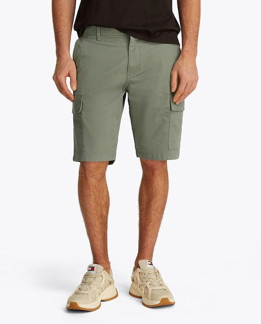 Imagen 0 de Pantalón corto de hombre estilo cargo y fit slim