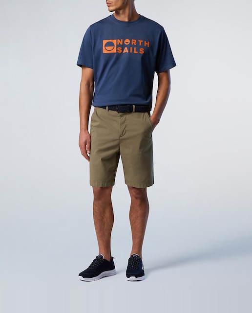 Imagen 0 de Bermuda de hombre en popelín elástico