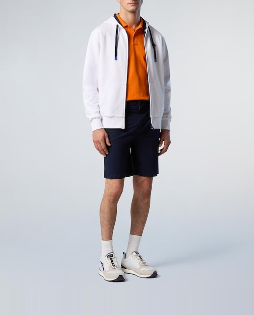 Imagen 0 de Bermuda de hombre en popelín elástico