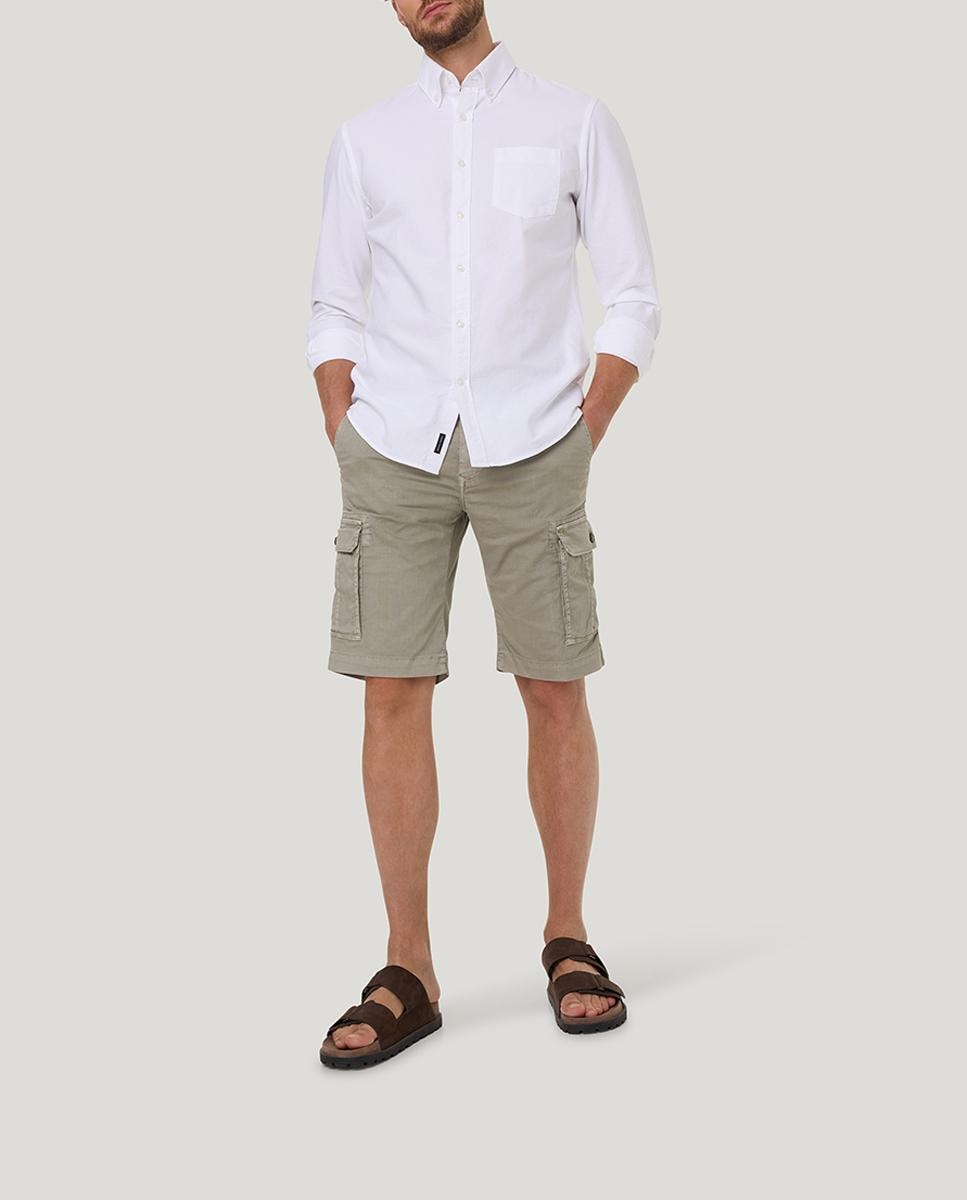Imagen 0 de Bermuda de hombre en estilo cargo