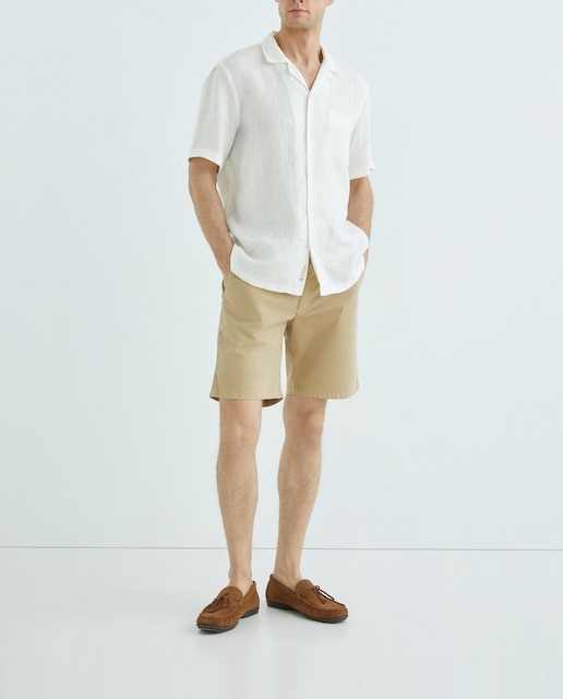 Imagen 0 de Bermuda de hombre tipo chino corte regular