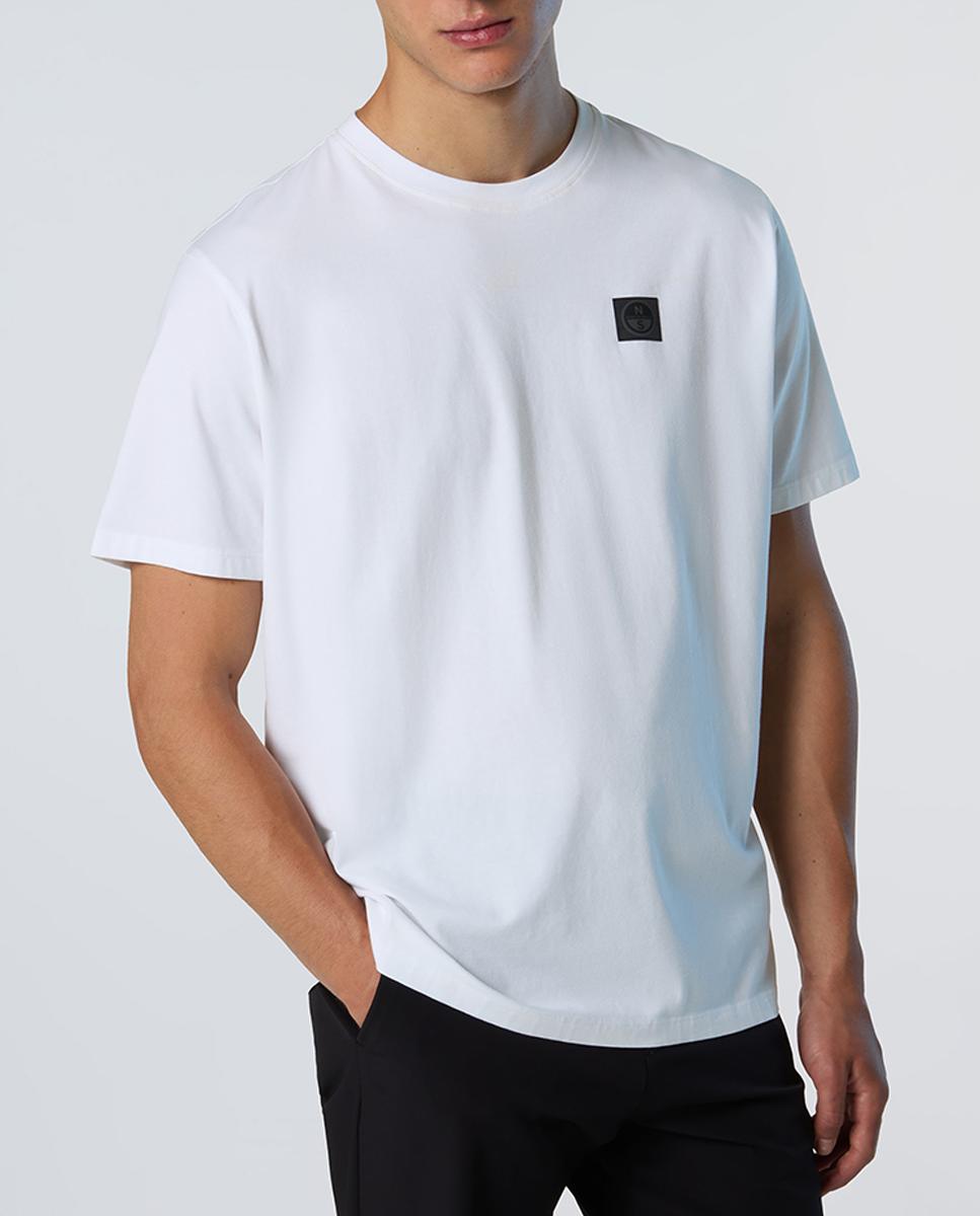 Imagen 0 de Camiseta stretch con manga corta y parche cuadrado en el pecho.