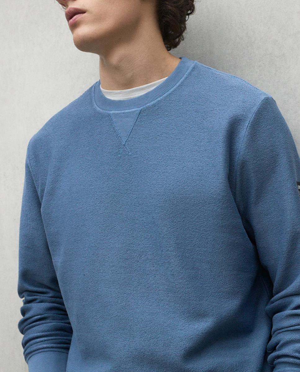 Imagen 0 de Sudadera de fit regular, marca impresa en la manga izquierda y tejido del revés.