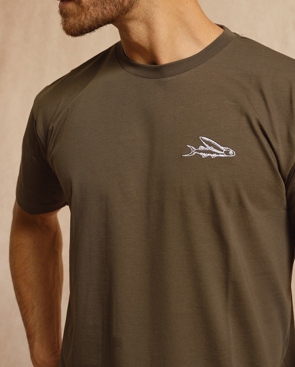 Imagen 0 de Camiseta con logo bordado