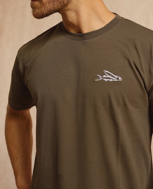 Imagen 0 de Camiseta con logo bordado