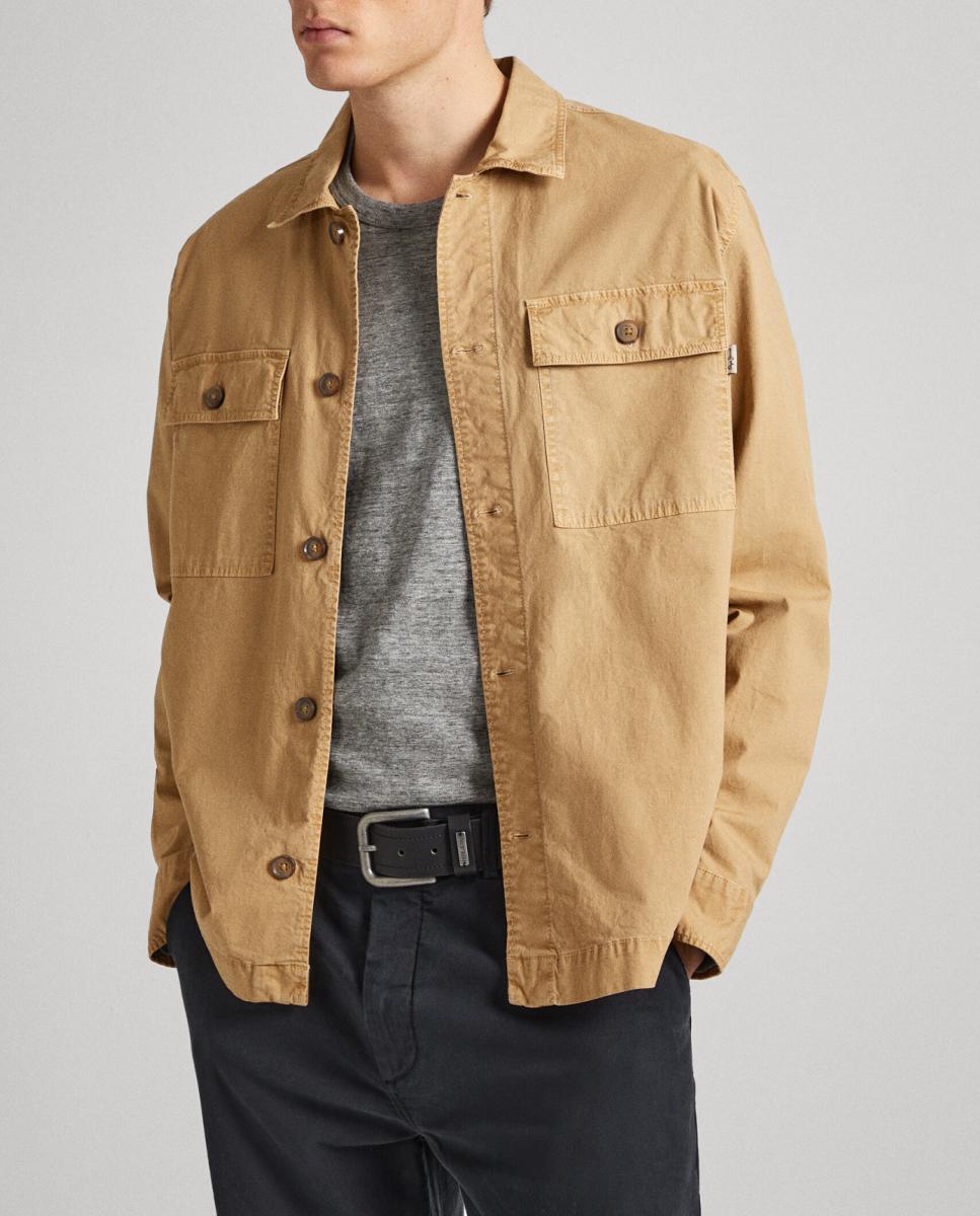 Imagen 0 de Sobrecamisa de hombre tipo militar