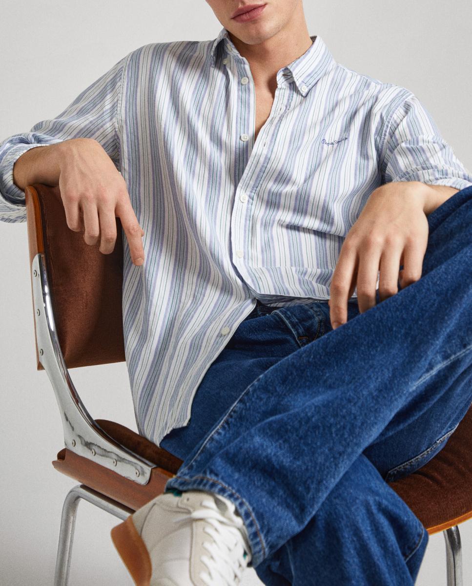 Imagen 0 de Camisa de hombre regular fit con estampado de rayas