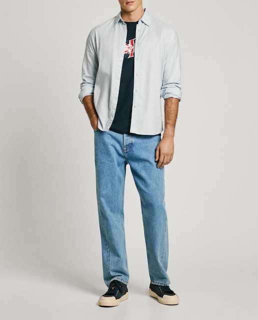 Imagen 0 de Camisa de hombre manga larga y corte ajustado