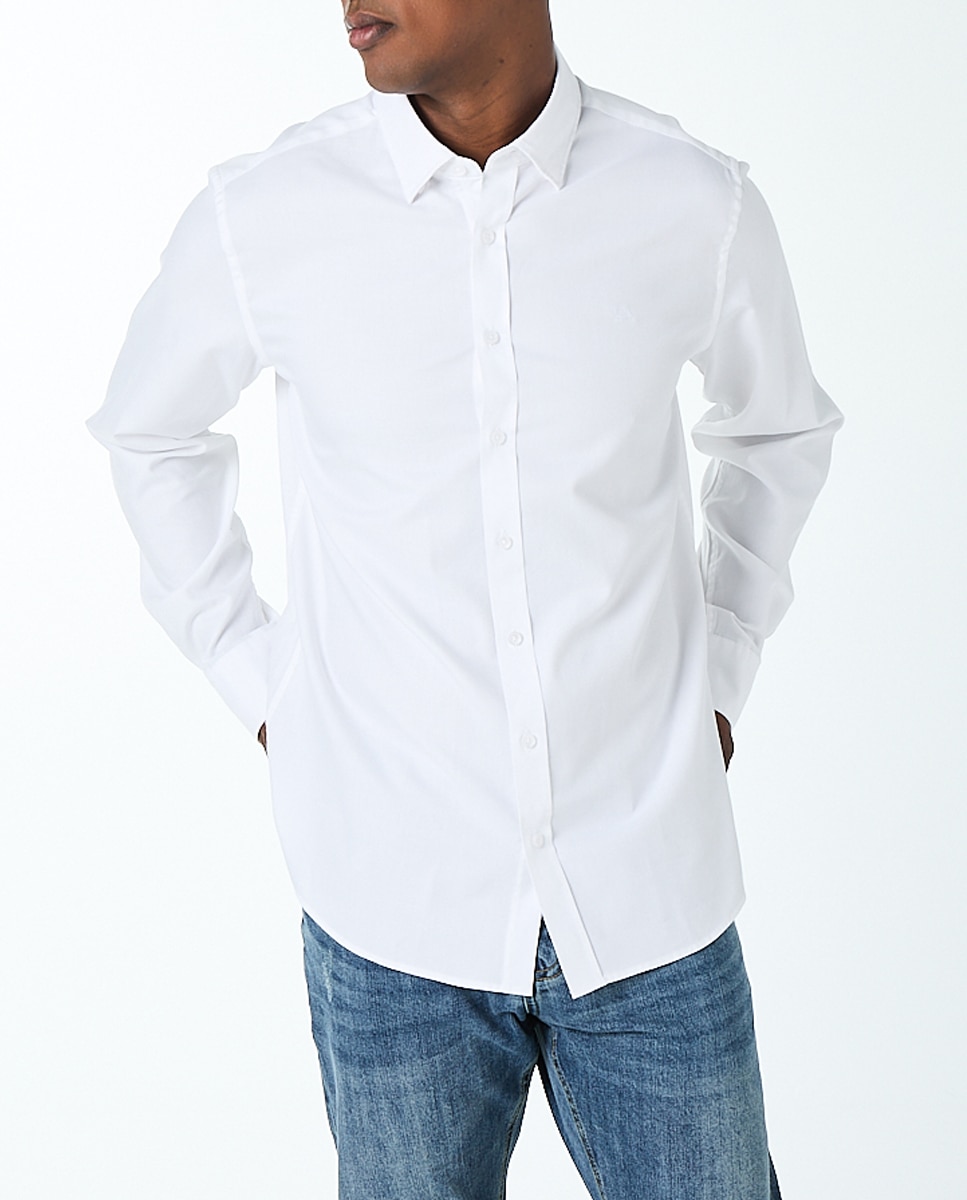 Imagen 0 de Camisa de hombre con botón oculto