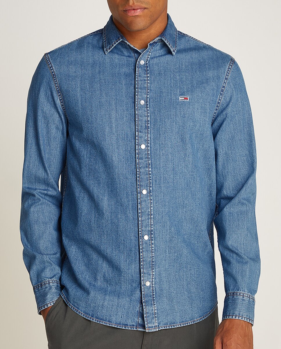 Imagen 0 de Camisa vaquera de hombre regular fit con botones automáticos