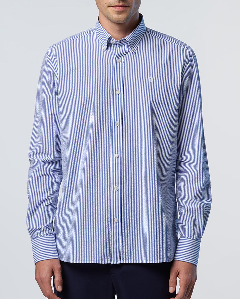 Imagen 0 de Camisa de hombre seersucker a rayas con cuello de botón