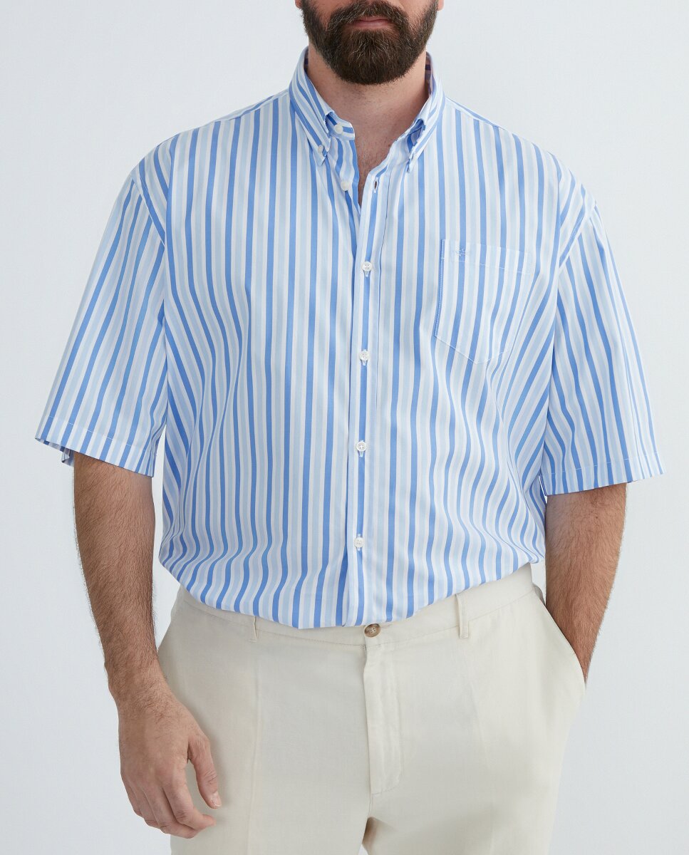 Imagen 0 de Camisa de hombre de tallas grandes manga corta popelín rayas
