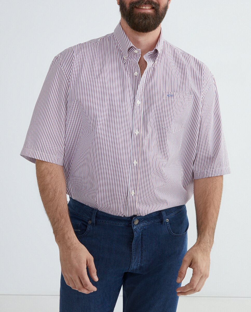 Imagen 0 de Camisa de hombre de tallas grandes manga corta popelín rayas finas