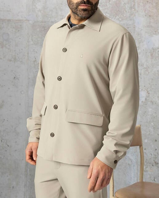 Imagen 0 de Sobrecamisa de hombre