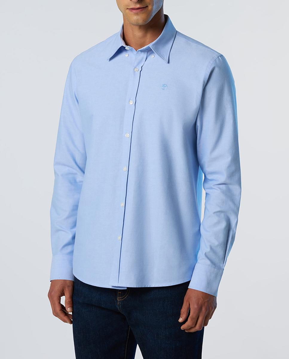 Imagen 0 de Camisa Oxford regular fit con logo bordado, cuello con botón y detalles interiores a rayas.