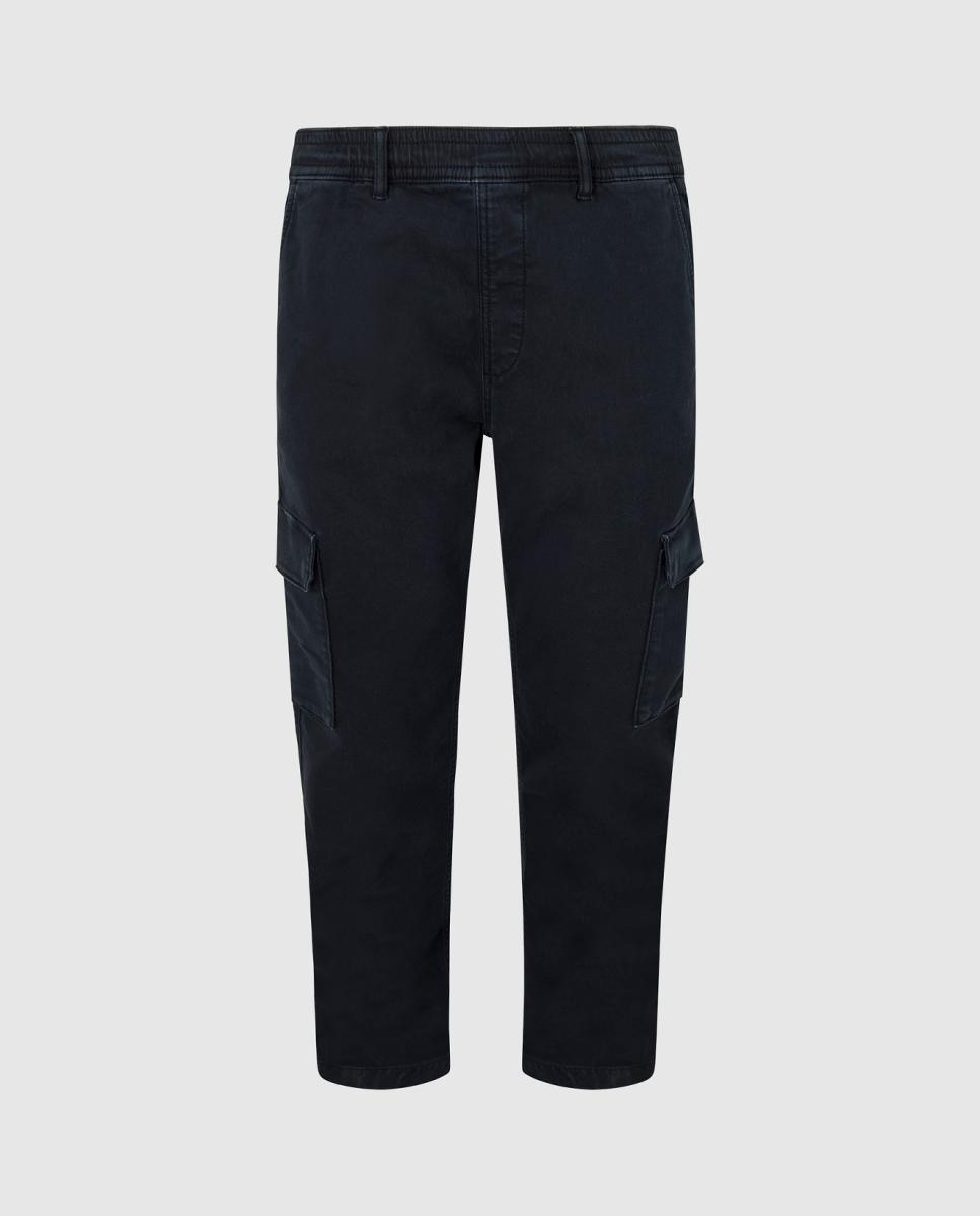 Imagen 0 de Pantalón cargo de hombre con múltiples bolsillos teñido en prenda
