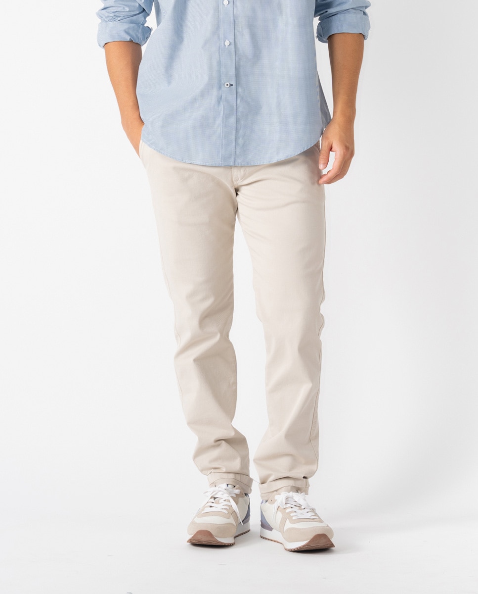 Imagen 0 de Pantalón chino sport para hombre