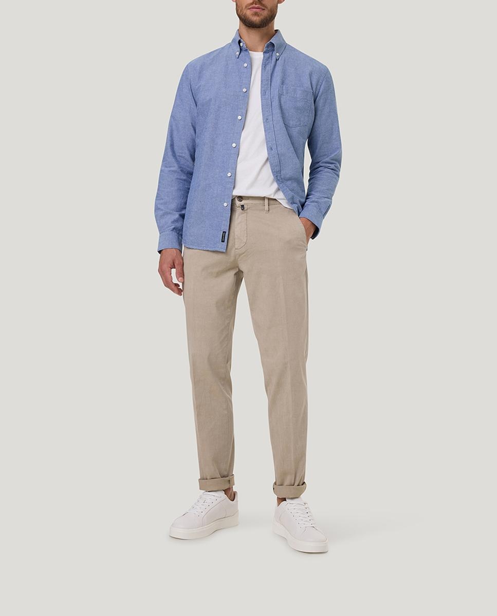 Imagen 0 de Pantalón chino de hombre con microestructura