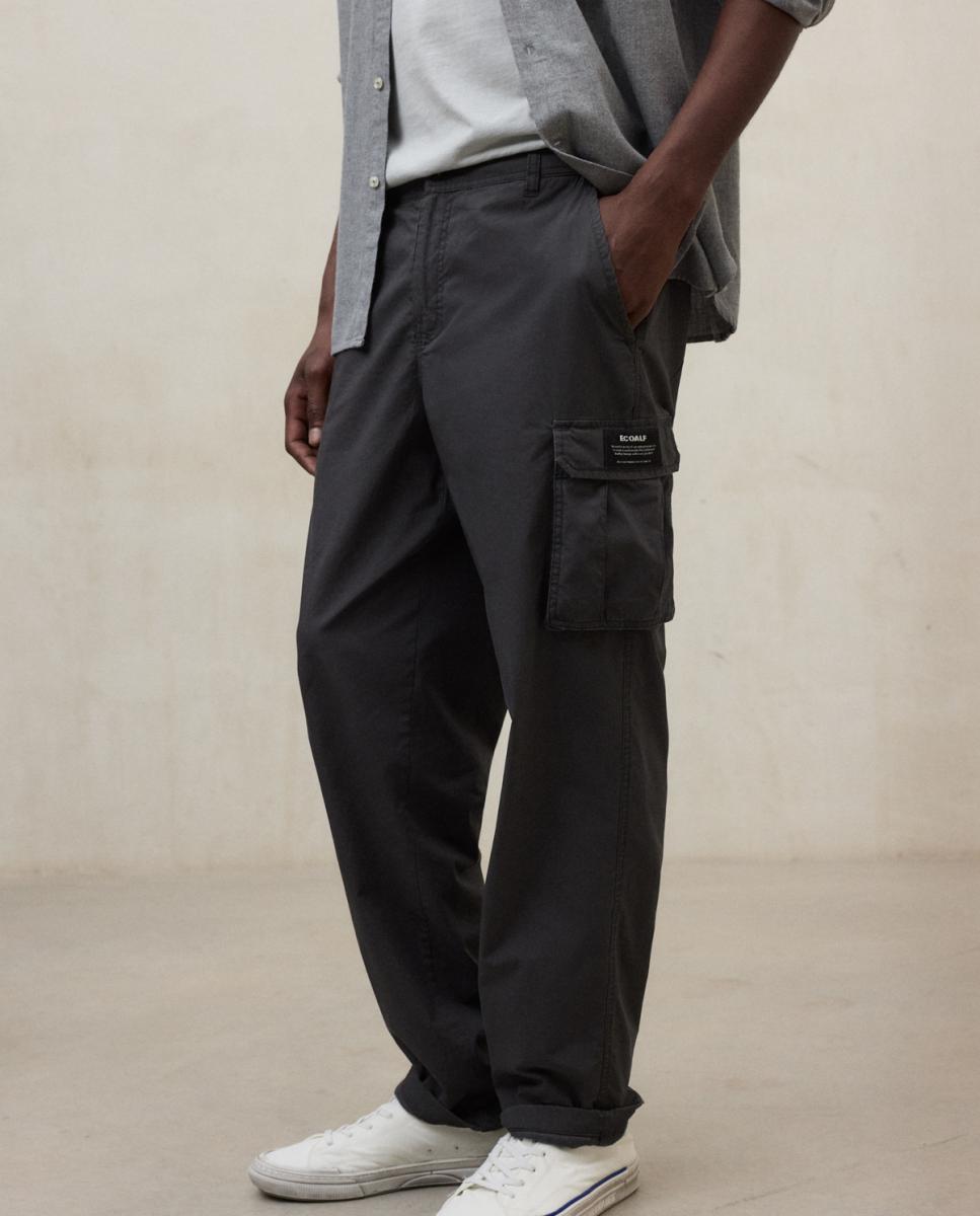 Imagen 0 de Pantalones hombre tiro medio y bolsillos franceses.