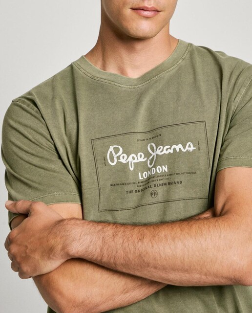 Imagen 0 de Camiseta de hombre básica de manga corta con logotipo en el pecho