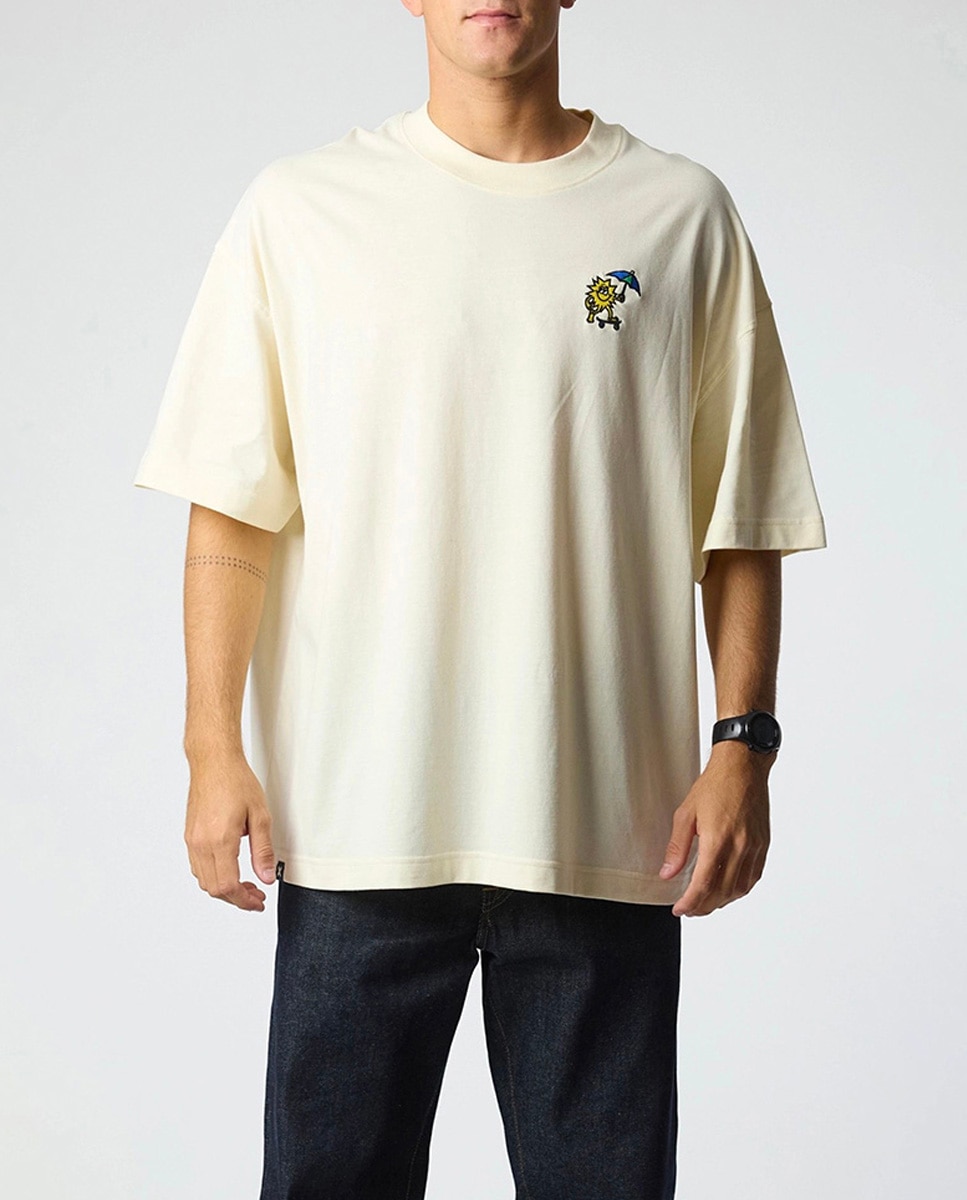 Imagen 0 de Camiseta con print delantero en la parte del pecho y trasero de hombre