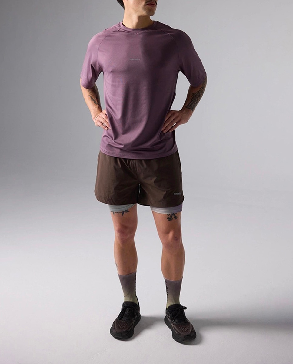 Imagen 0 de Camiseta deportiva fabricada con poliéster, de secado rápido, UV50 y repelente al agua de hombre
