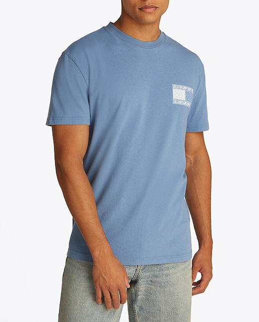 Imagen 0 de Camiseta de hombre con estampado en la espalda y fit regular