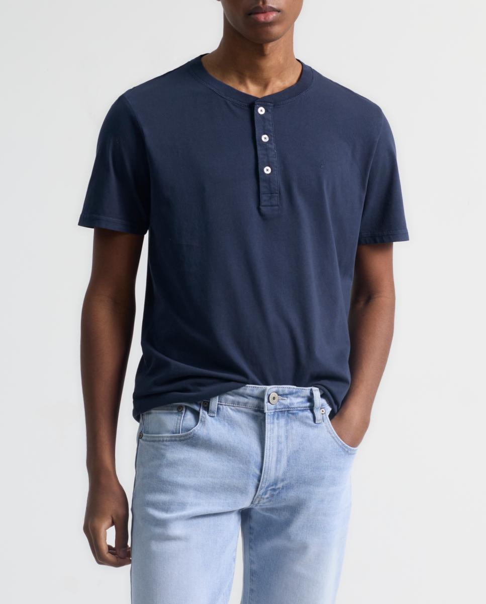 Imagen 0 de Camiseta cuello botón