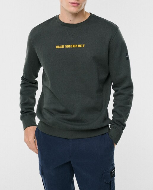 Imagen 0 de Sudadera con fit regular, cuello redondo y print en el frente.
