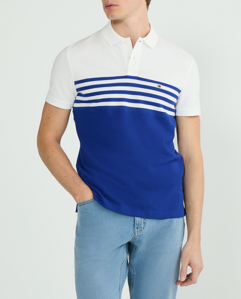 Imagen 0 de Polo de caballero colorblock con fit regular