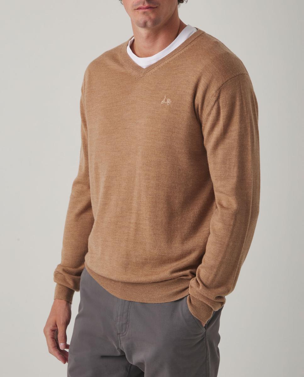 Imagen 0 de JERSEY ICONIC V NECK MERINO BEIGE