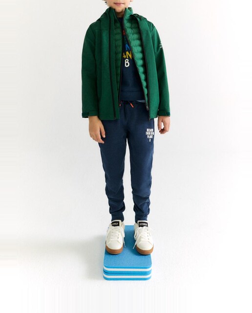 Imagen 0 de Chaqueta con capucha y cremallera