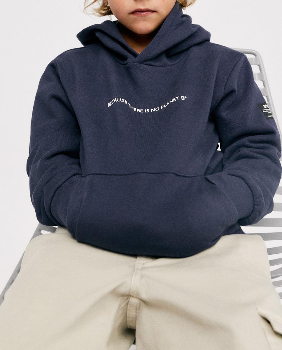 Imagen 0 de Sudadera niño con frase en frontal y logo en manga