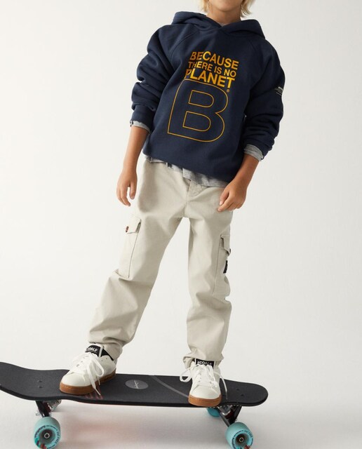 Imagen 0 de Sudadera niño con capucha y frase frontal