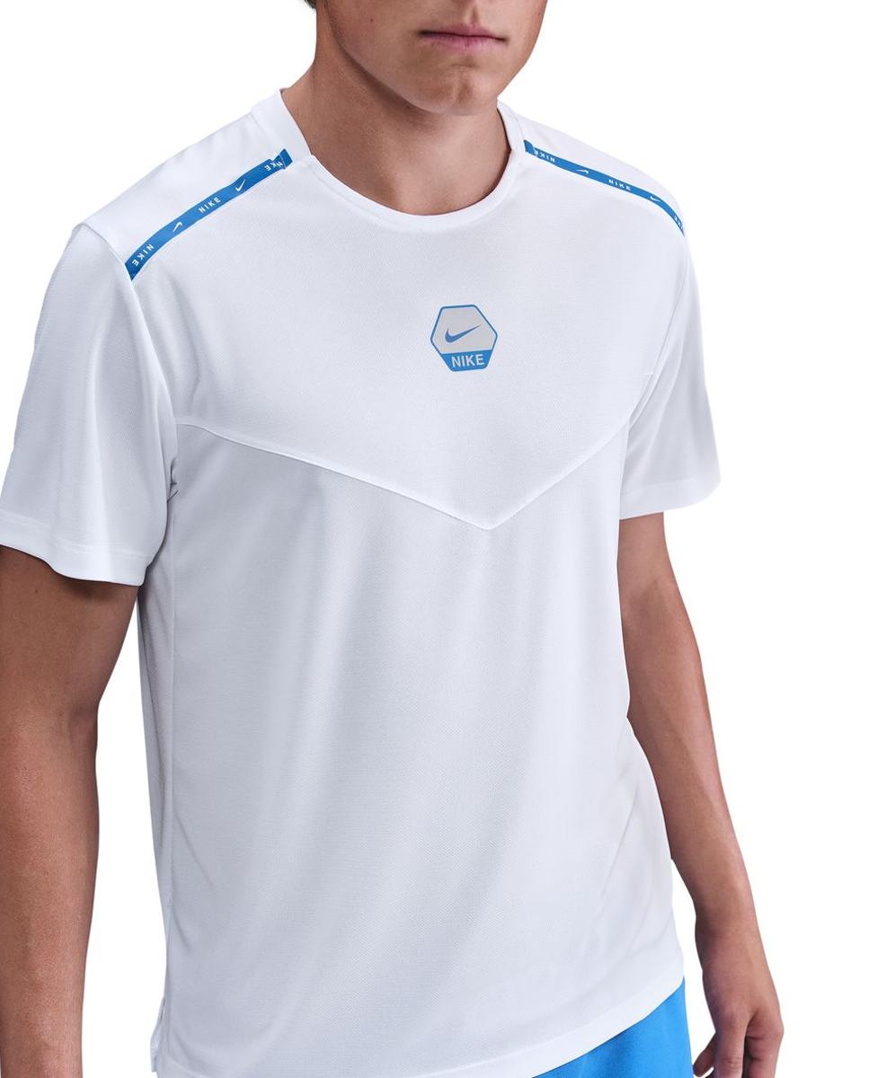 Imagen 0 de Camiseta de hombre M Nsw Cs Run Tee Nike
