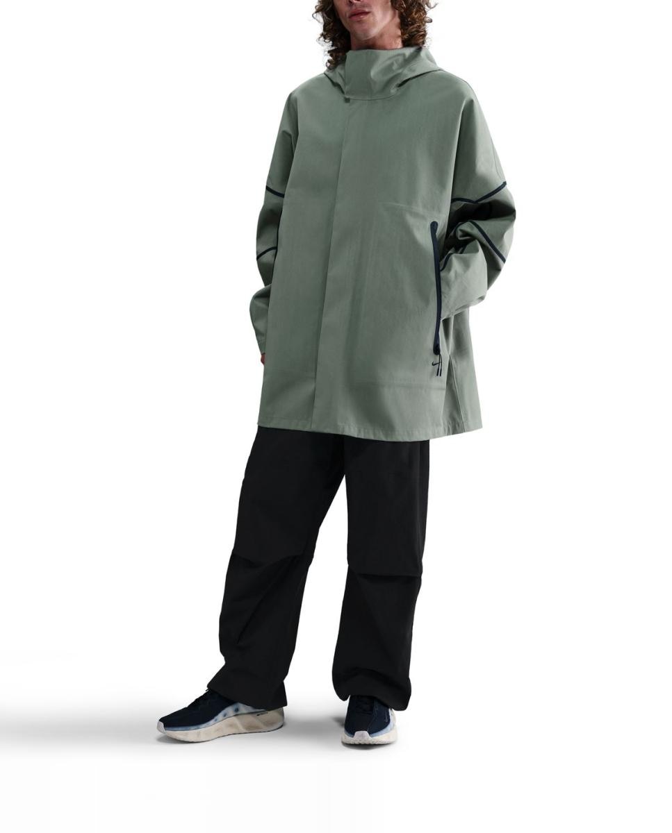 Imagen 0 de Chaqueta de hombre M Nk Tch Sfadv Fwl Wtr Shell Nike