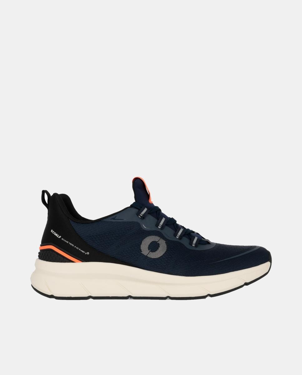 Imagen 0 de Zapatilla deportiva con cordones y suela engomada.